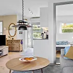 2 Bedroom Amazing In Ferienhaus Svaneke