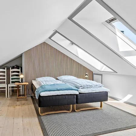 2 Bedroom Amazing In *